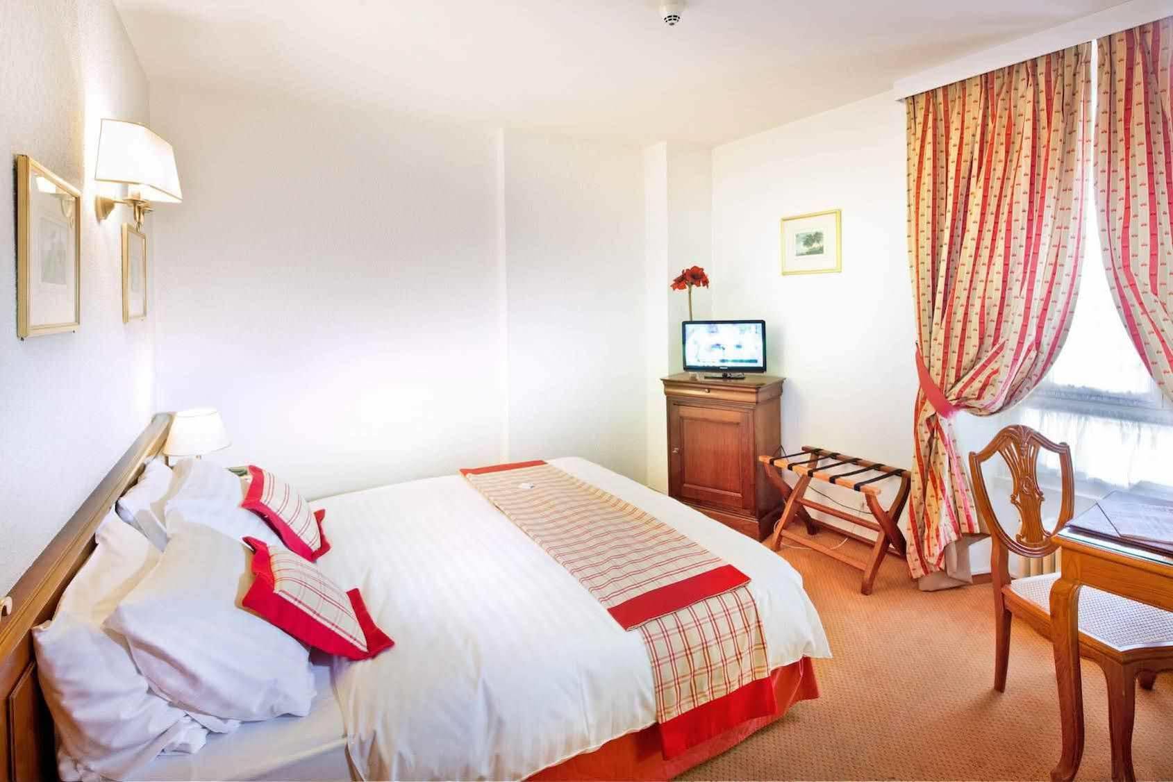 Hotel Residence Du Boulevard Лозана Екстериор снимка